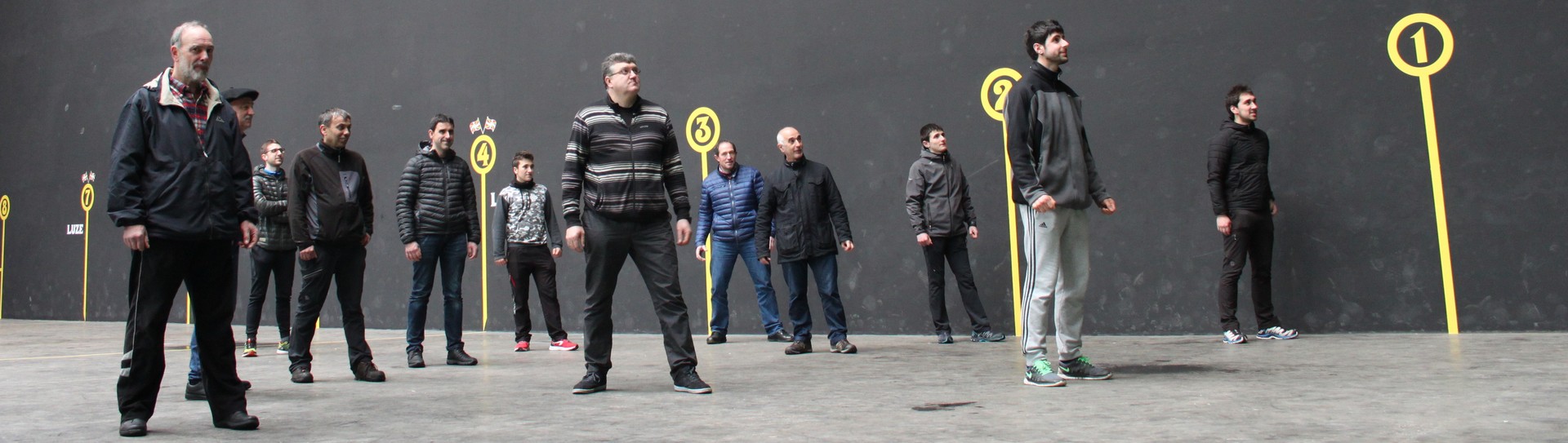 Eskualdeko 300 pilotari Ataria txapelketan