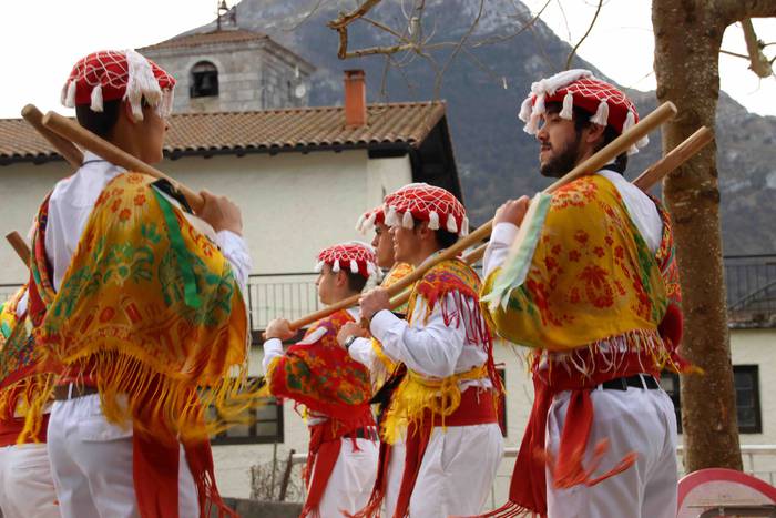 Lo zegoena, esnatu dute Abal 24 1551613674442