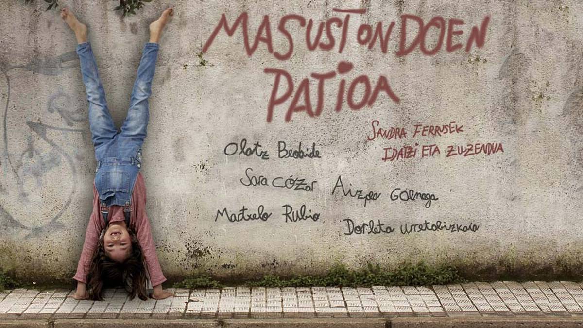'Masustondoen patioa' antzezlanerako sarrera bikoitza zozkatuko dugu