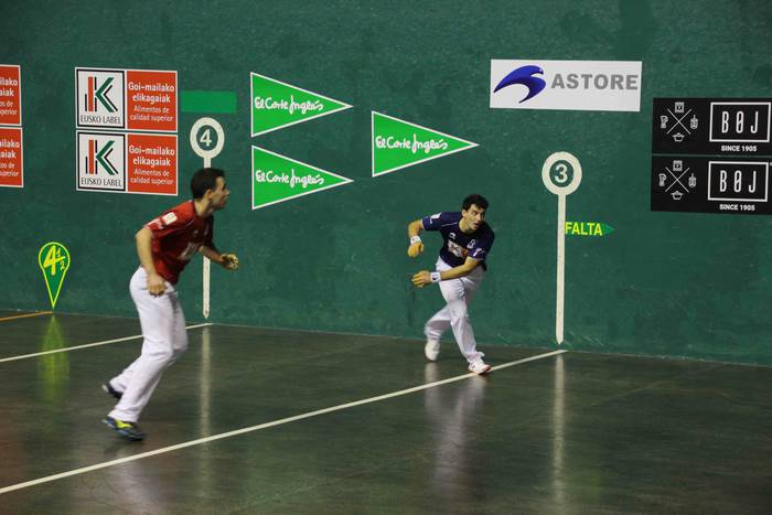 Bi maisu handi, katedralean 32 1571600514346