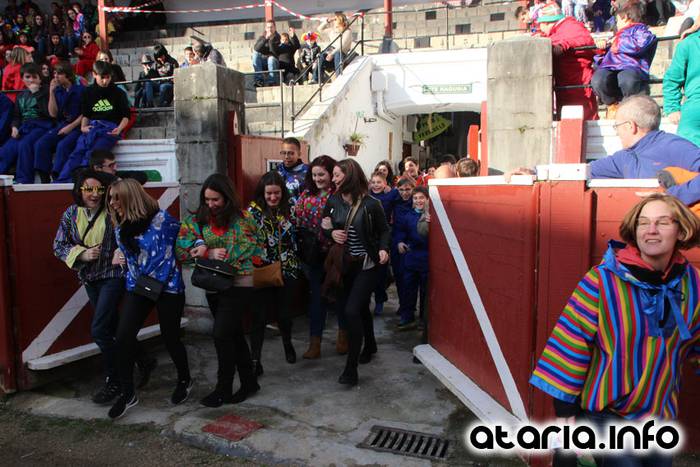 ostegun gizena 2016 zezen plaza 9 1454608260111