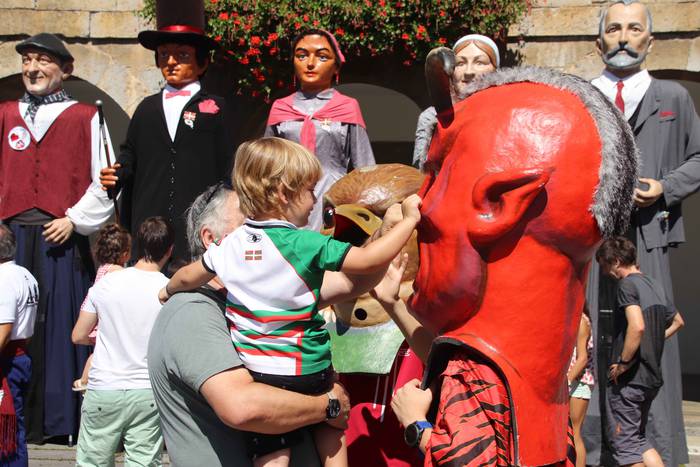 Txikiak buruhandiei ihesi ib 10 1566045825830