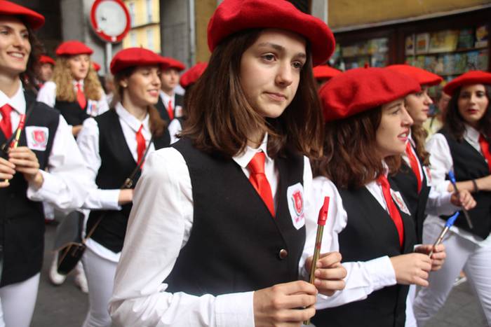 Lizarrez apaindutako kaleeta 188 1498480841443