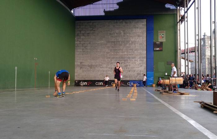 Mujika bigarren eta Mozo hirugarren, lokotx biltzen