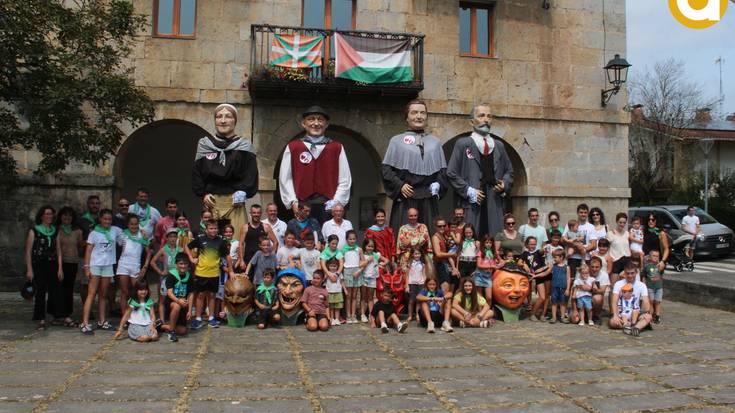 Buruhandi eta erroldoiak herri bazkariaren atarian