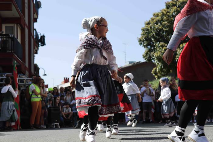 Dantzari eguna ari dira ospa 1 1652614038820