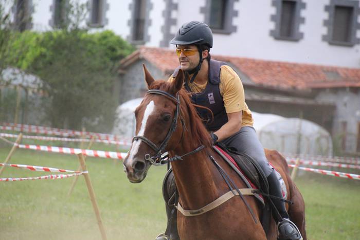 Zaldiak lasterka, gazteak desafioan 64 1472406962858