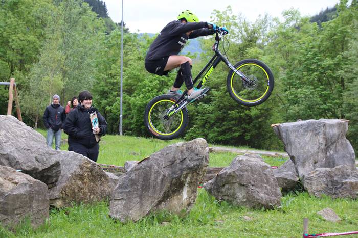 Oreka landuz, bi gurpilen ga 25 1525011740958