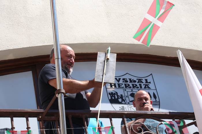 ADUNAKO JAIAK 2017. TXUPINAZ 11 1502544623138