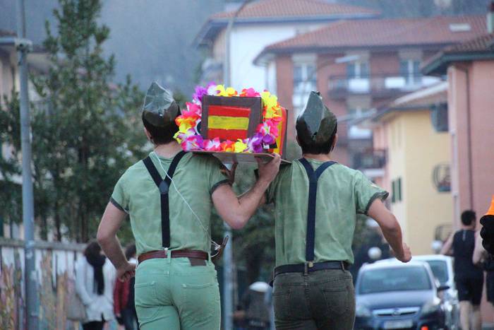 Lehiarik gabe korrika, Alegi 54 1577811914435