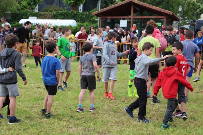 Izaskun auzoan ere bada fest 13 1560016406202