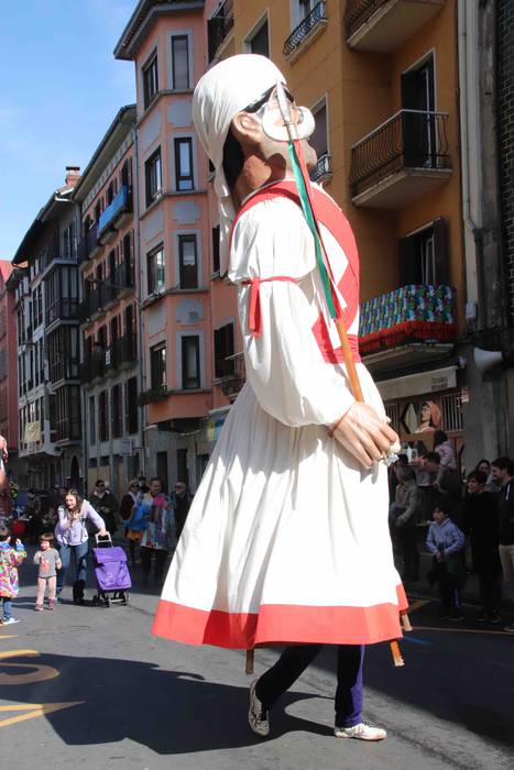 Erraldoi eta buruhandiak Zal 47 1582375964055