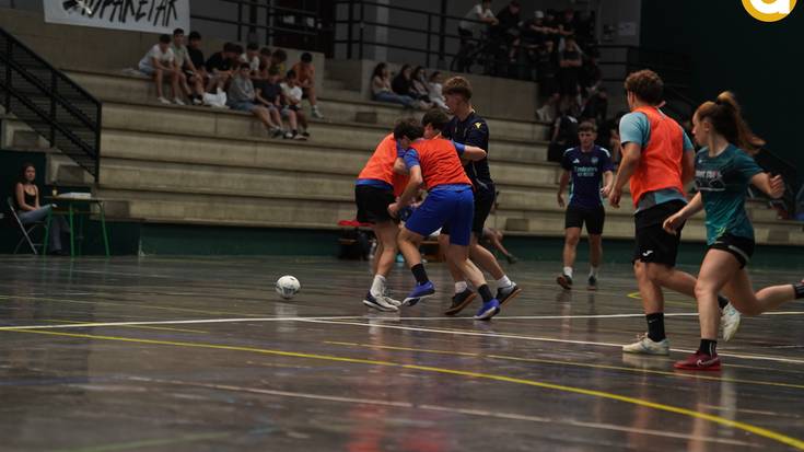 Etenik gabe egun oso batez