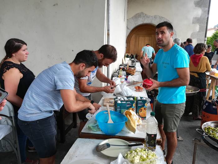 Paella, kuadrilla eguneko er 24 1565767541611