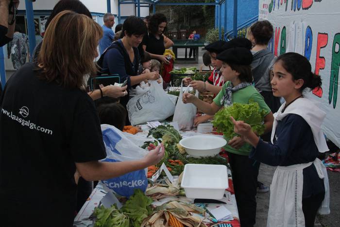 Samaniego eskolan azoka berezia 5 1446827173041