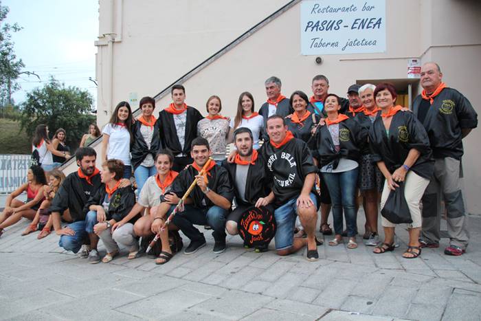 Elbarrenako festen hasiera 21 1473275770169