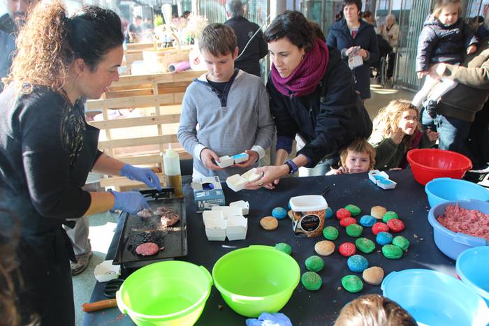 children burger tailerra txuleta 2015 3 1449493567442