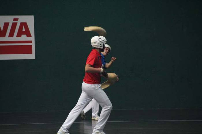 ZESTA PUNTA ELOLAREN OROIMEN 52 1512735555702