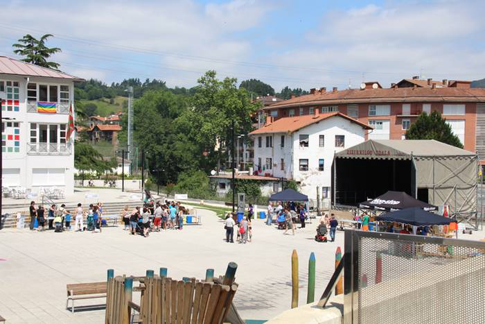 Blusen Eguna 2016 Zizurkil 1 1468088271081