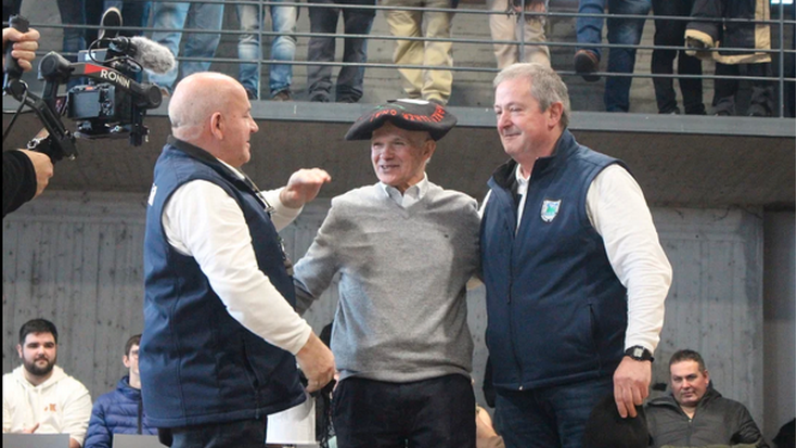 «Jostorratza baino haria luzexeagoa behar du»