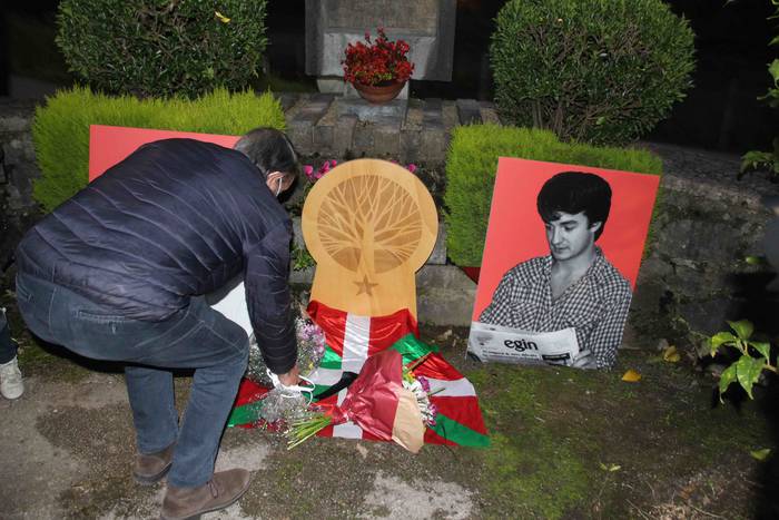 Joxi eta Joxean oroitu eta o 11 1602927382163