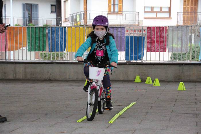 Haurrek kirol ezberdinak pro 60 1608389703459