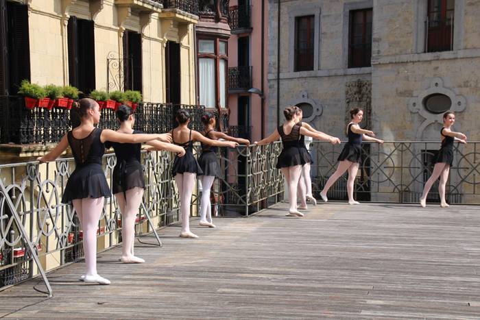 Barandari helduta dantzan 30 1523801414592