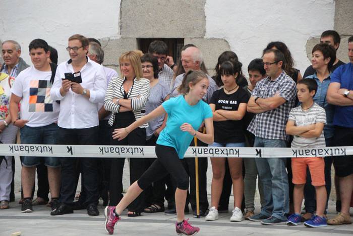 Zaldi gainean lasterka Abalt 75 1498413462751