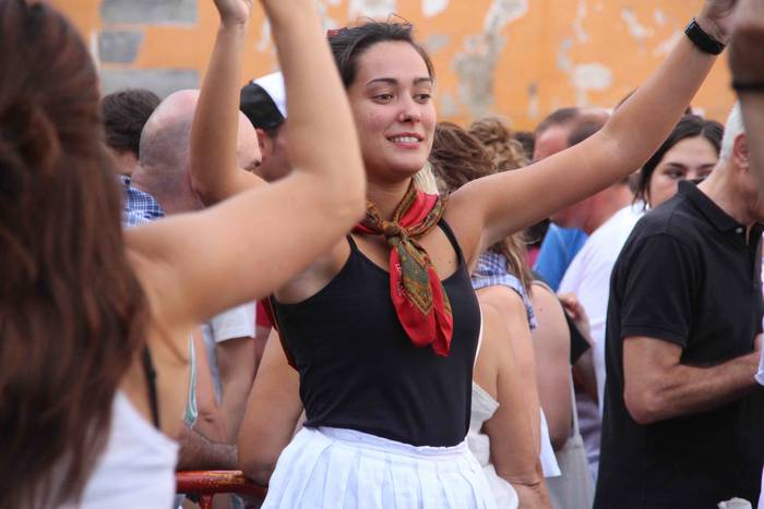 Bero sargoria, sagardoz bust 121 1532983668767