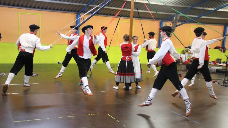 Bazkari herrikoiean izen emateko epea zabaldu dute