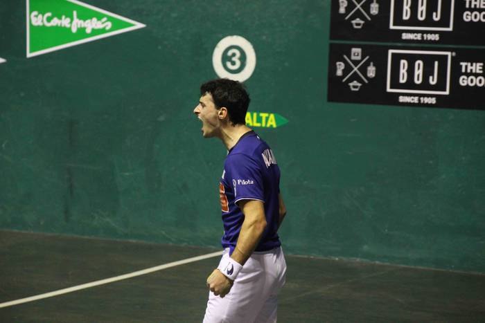 Bi maisu handi, katedralean 13 1571600483944