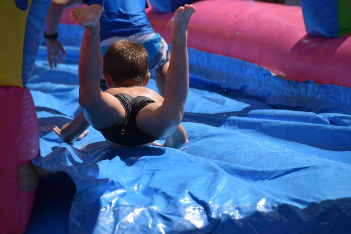 Ura eta jolasak, haurren goz 9 1566045878410