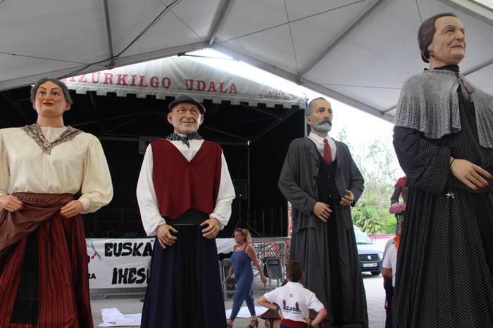 Erraldoiak, buruhandiak eta  20 1505067878214