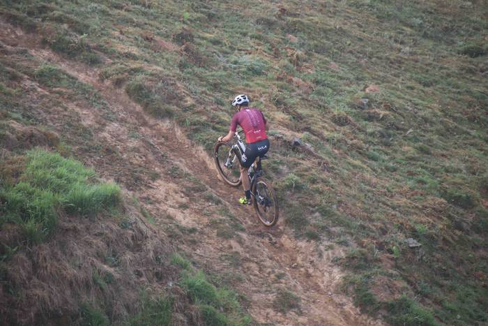 Mendi bizikleta lasterketare 35 1660377615328