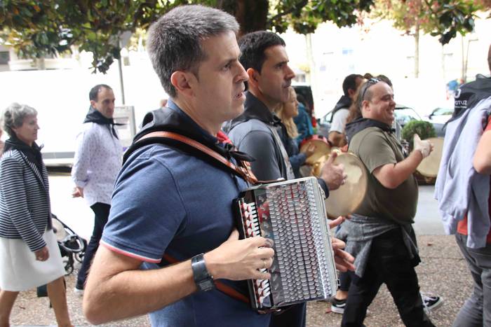 Hauspoa trikitiari 49 1570286821830