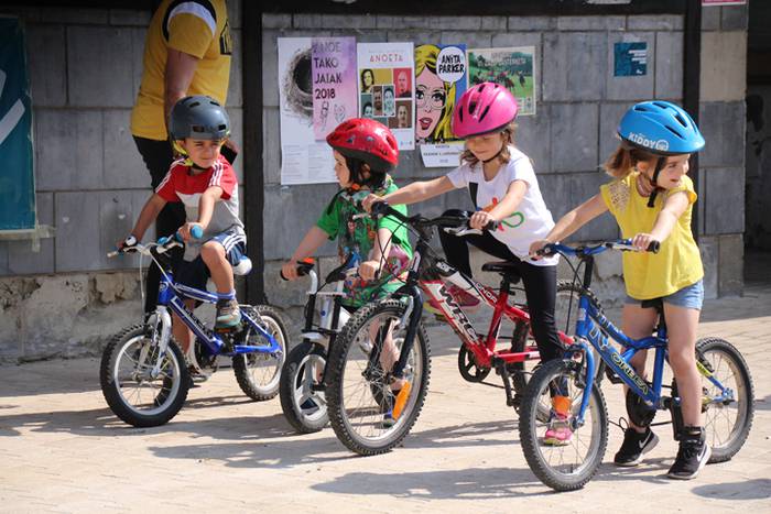 Bizikletan eta korrika ibili 5 1526819611546