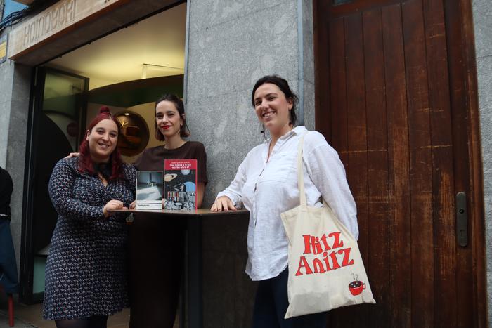 Igandeak, liburuez hitz egiteko