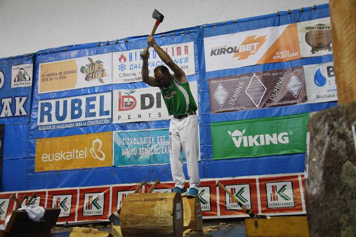 Urrezko aizkora kanporaketa abaltzisketa 48 1461501201206