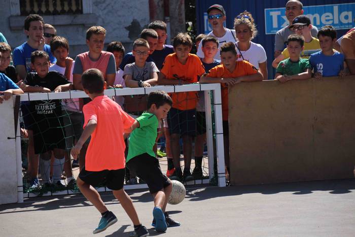 Kirol pixka bat, festan bete 38 1566471431345