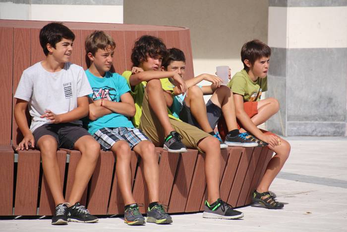 Antzezten ere fin ibili dira 2 1472209342025