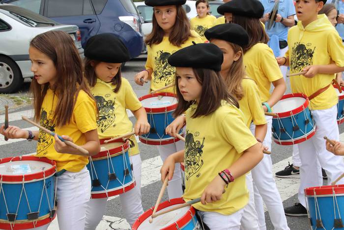 Danbor hotsek hartu dute Ama 44 1562504188216