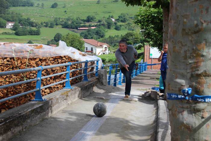 Bolo eta toka txapelketekin  1 1561204013147