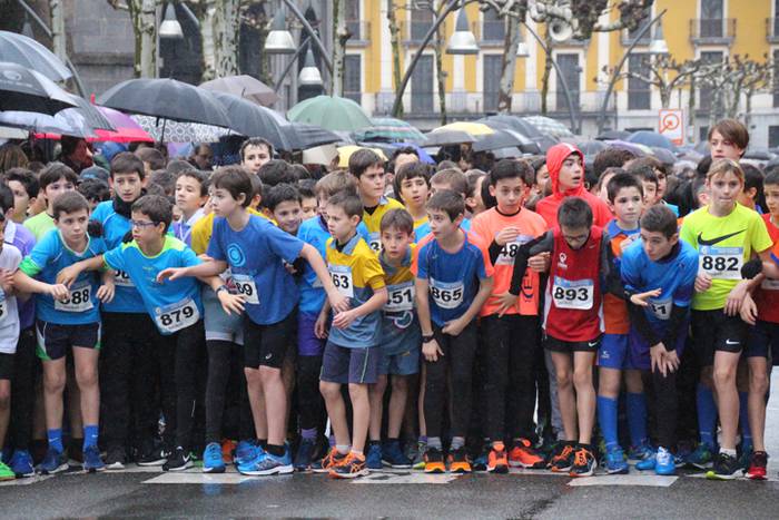 700 haur inguru XXXI. Ero Et 46 1516542120324