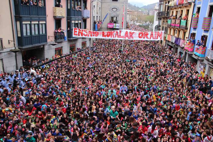 Ostegun Gizeneko txupinazoa  148 1551364410833