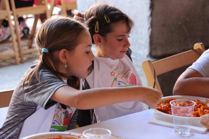 Tripa beteta, dantzan pasa d 13 1563205319849