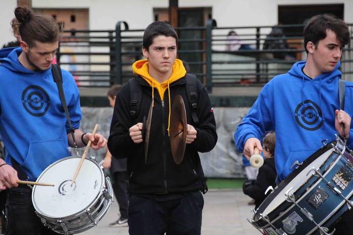 Bonberenea gaztetxearen 21. urteurrenean, txaranga 26 1545485581050