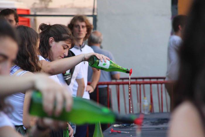 Bero sargoria, sagardoz bust 30 1532981763579