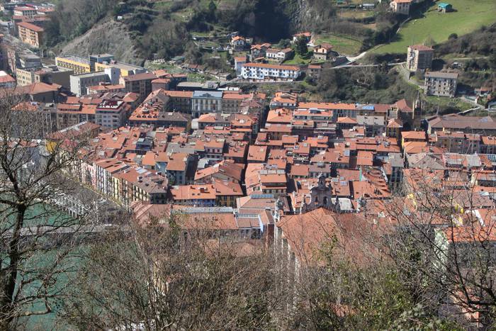 Tolosako EAJ-PNVk Ondare Higiezinen gaineko Zerga (OHZ) izoztea proposatu du 2026. urteari begira