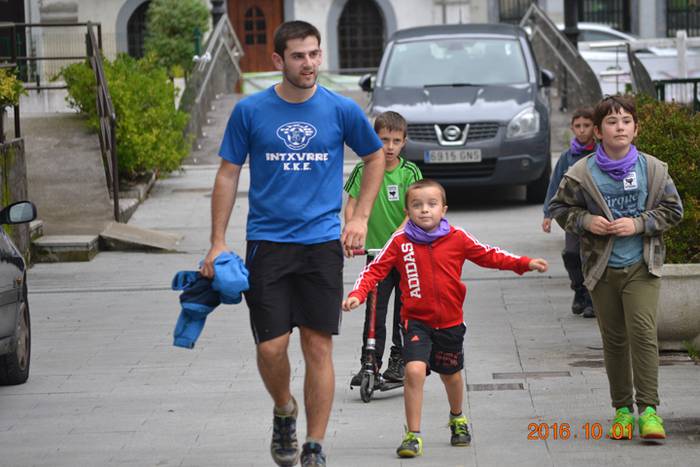 Elkartasuna, tontorretara 96 1475497544416