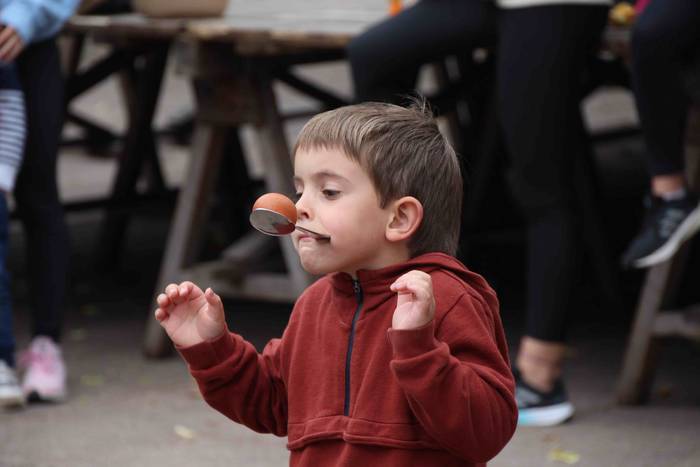 Leaburuko haurrek jolasean o 7 1656520737166